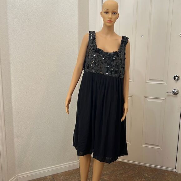 Dress Barn Dresses & Skirts - Dress Barn Woman Collection Size 22W Black Scoop Neck Short Sleeve Shimmer Dress